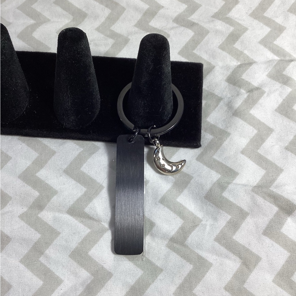 Long Distance Relationship Keychain - Picture 2 of 3